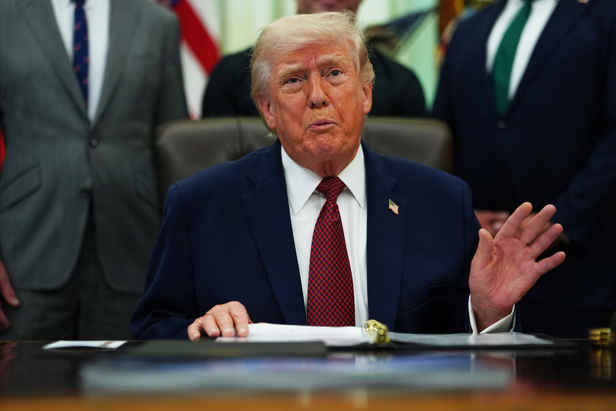 Trump says US negotiators heading back for critical war talks Trump says US negotiators heading back for critical war talks